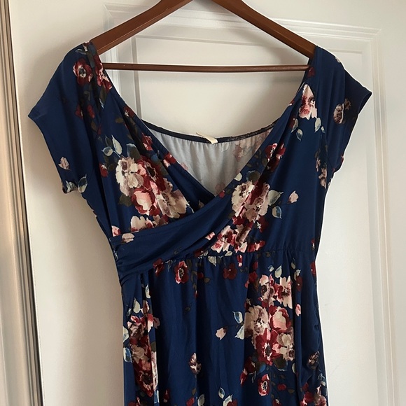 PinkBlush Maternity Navy Floral Maxi Dress - Picture 2 of 2